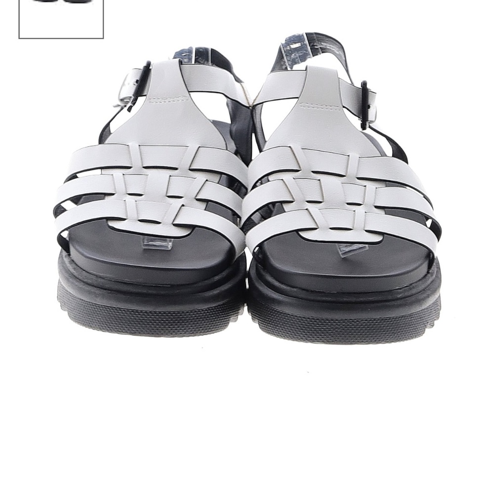 Lane Bryan sandals